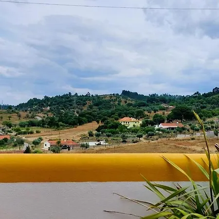 Konukevi Quinta Do Feonix *