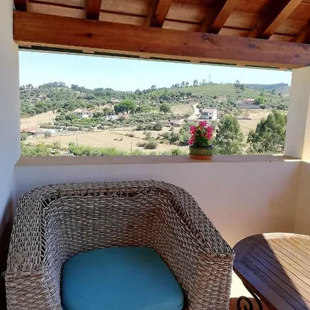 Konukevi Quinta Do Feonix Martinchel